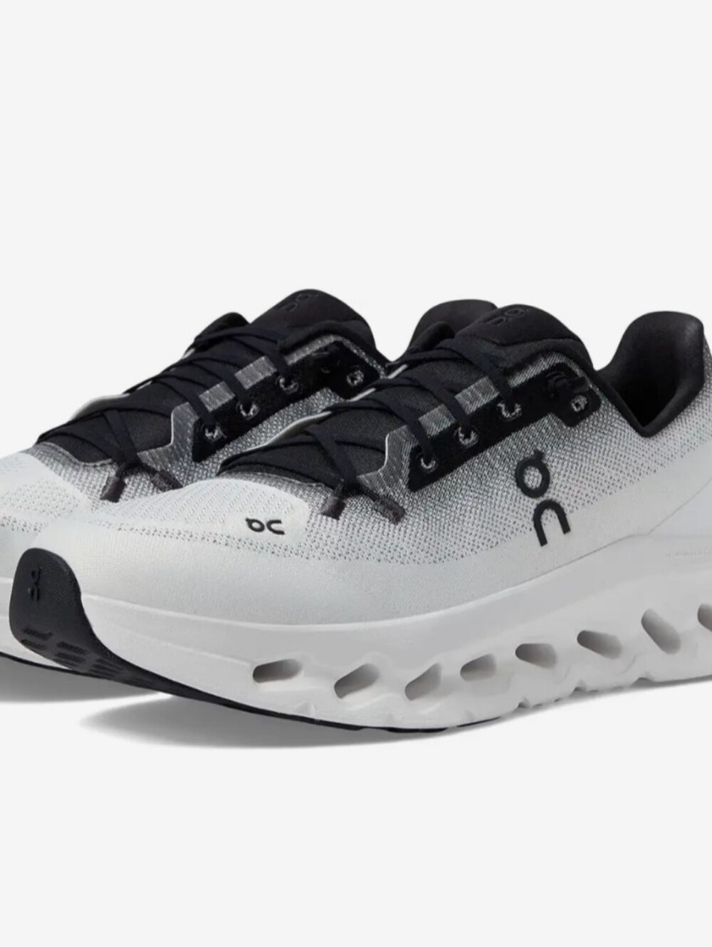 OC womens running Cloudtilt Sneakers in White/Black Size 7.5" new without box